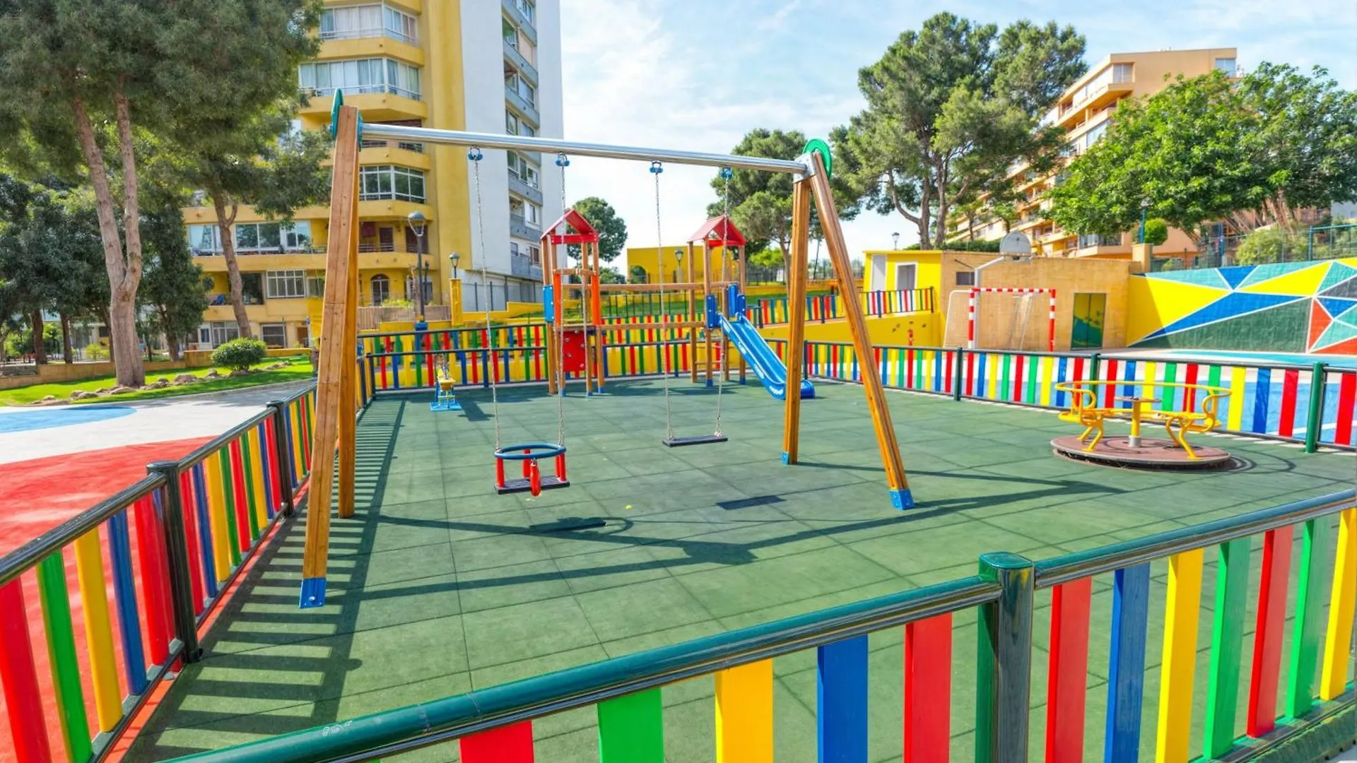 Apt. Colina De Mar- Coastal Retreat Near The Beach Torremolinos Spanien
