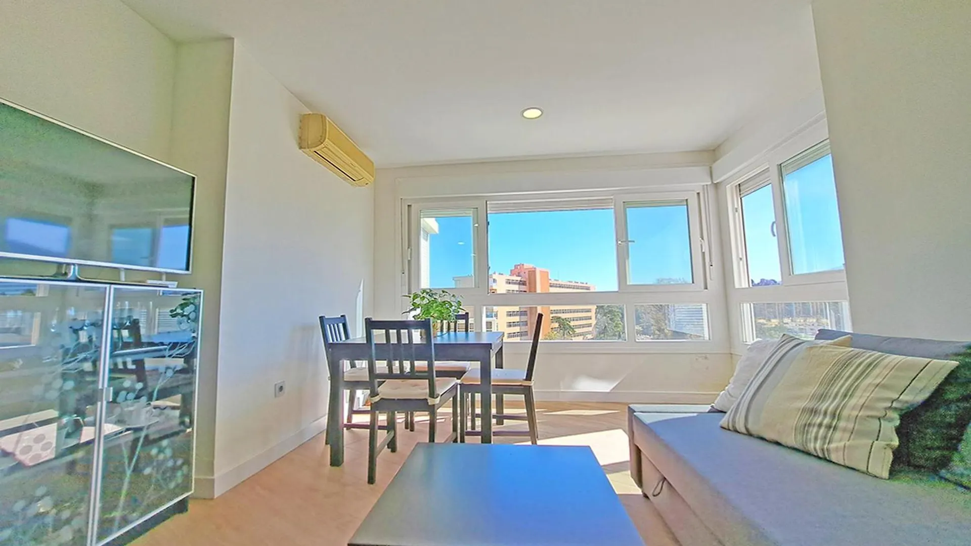 Lejlighed Apt. Colina De Mar- Coastal Retreat Near The Beach Torremolinos Spanien