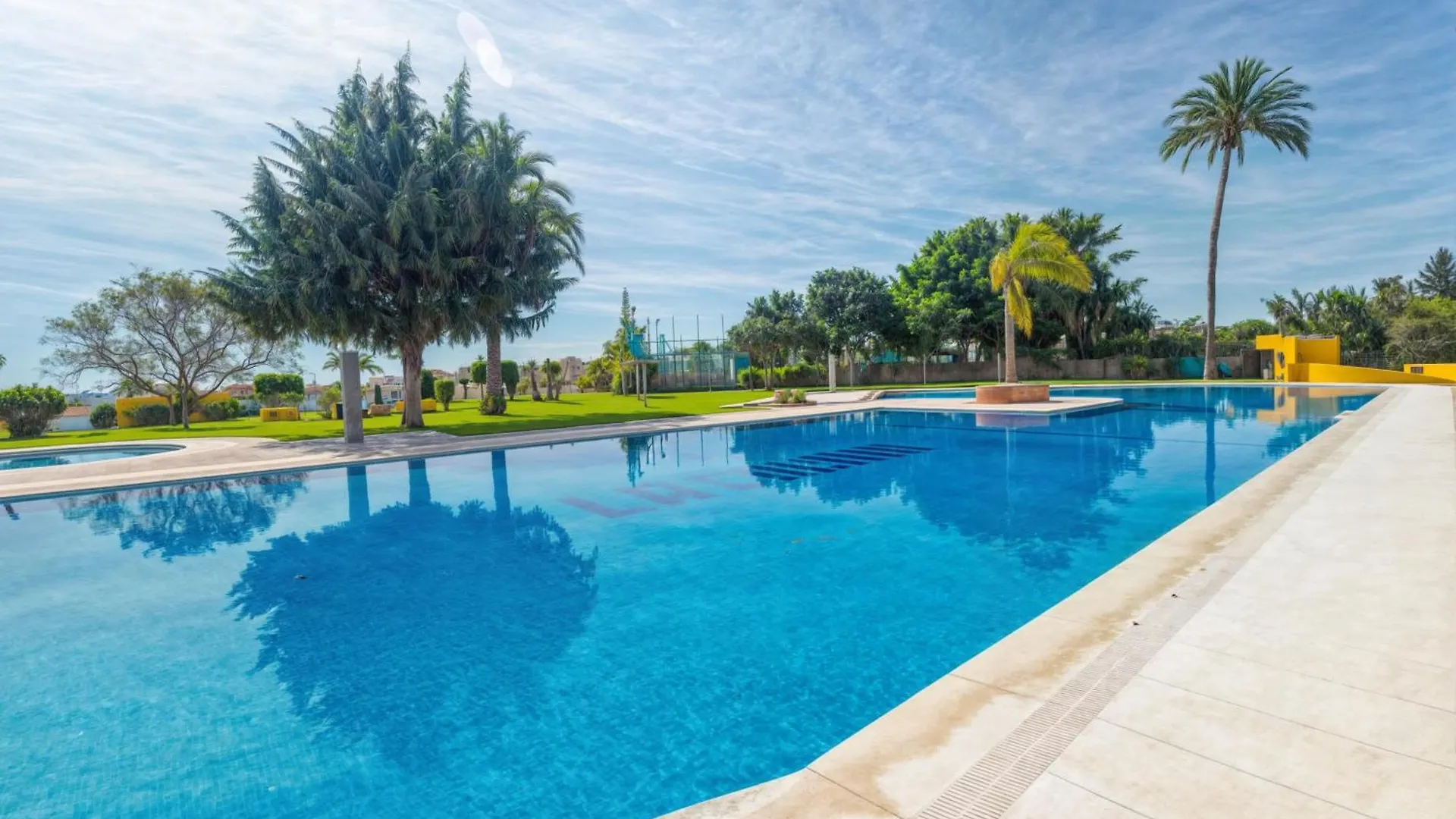 Apt. Colina De Mar- Coastal Retreat Near The Beach Torremolinos Spain