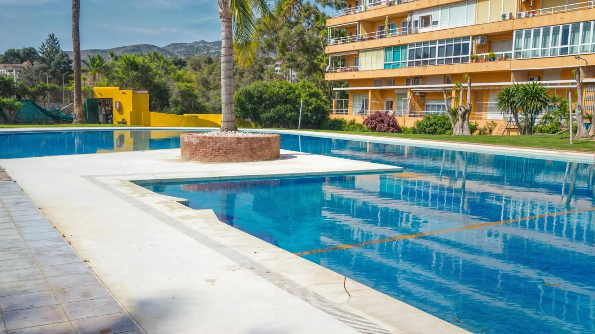Apartment Apt. Colina De Mar- Coastal Retreat Near The Beach Torremolinos Spain