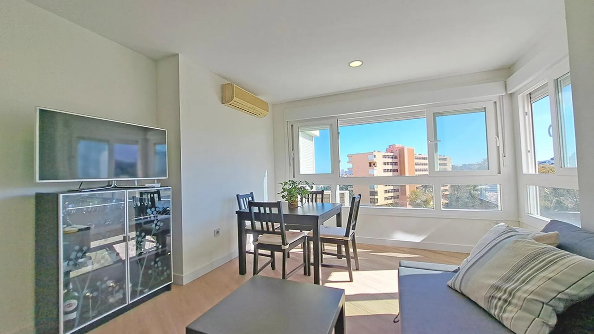 Apt. Colina De Mar- Coastal Retreat Near The Beach Torremolinos Spain