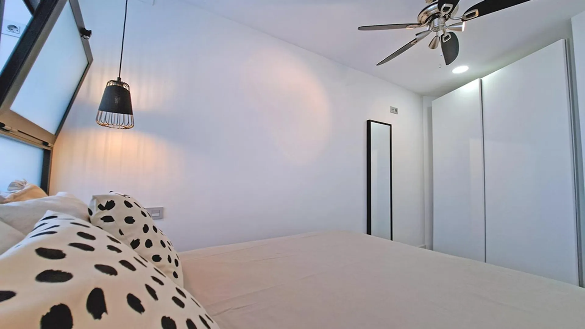 Apt. Colina De Mar- Coastal Retreat Near The Beach Torremolinos Apartment